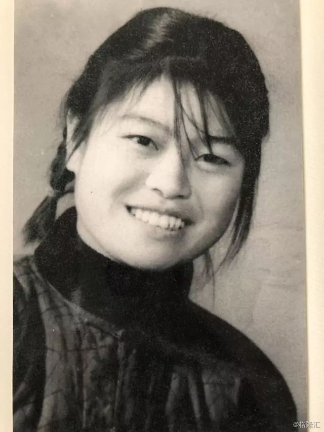 时光里的妈妈老照片评选快来为你心目中的最美妈妈投票吧