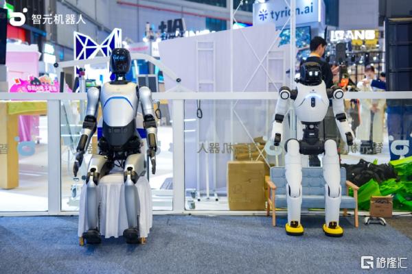 副本【主新闻稿】智元机器人全场景助力2025进博会,具身智能加速迈向多元商用场景(1)557.png