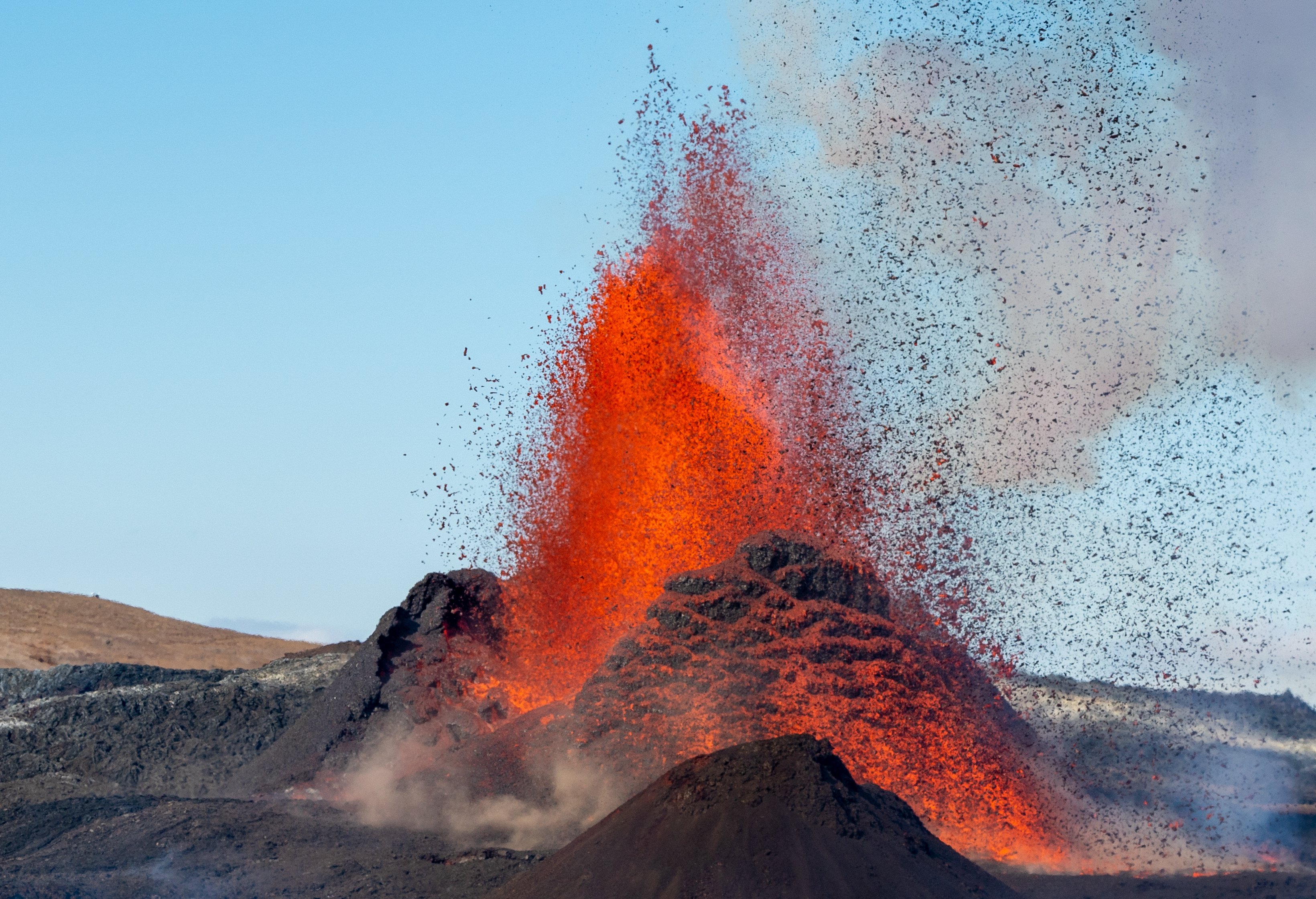 七位顶级大佬都盯上了这家公司。。