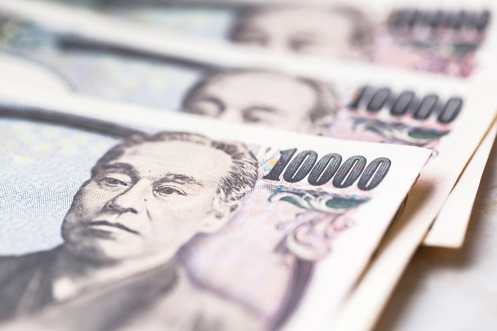 日央行意外提速抛售ETF,释放什么信号?