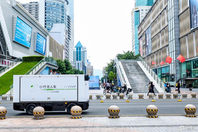 副本佑驾创新与湘江智能达成100台无人车合作692.png