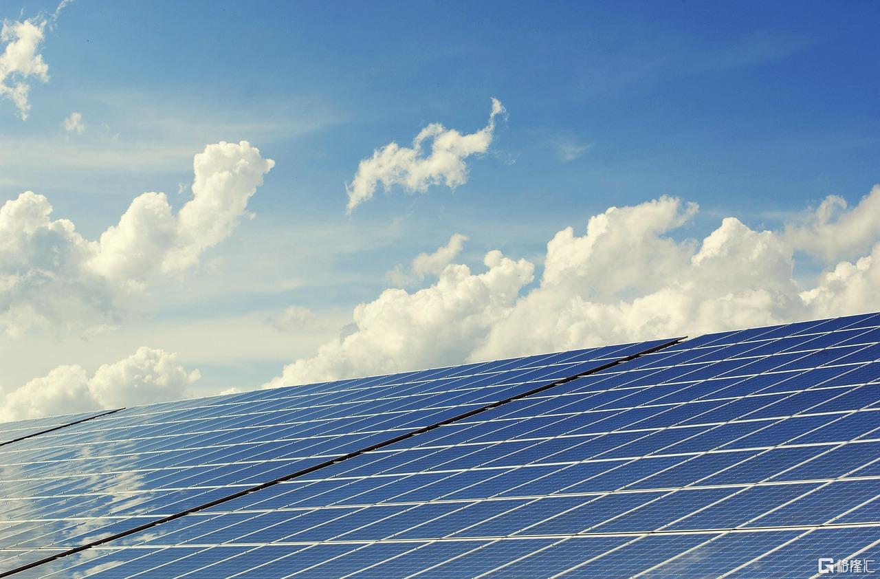 photovoltaic-2138992_1280.jpg